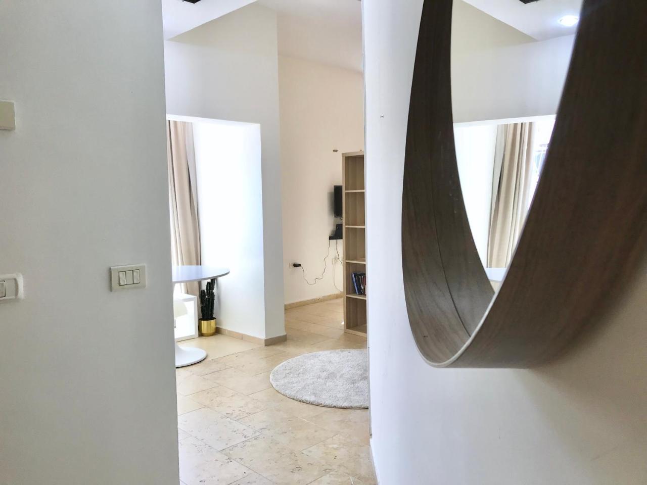 Bright And Spacious Loft By The Sea With Bomb Shelter 特拉维夫 外观 照片